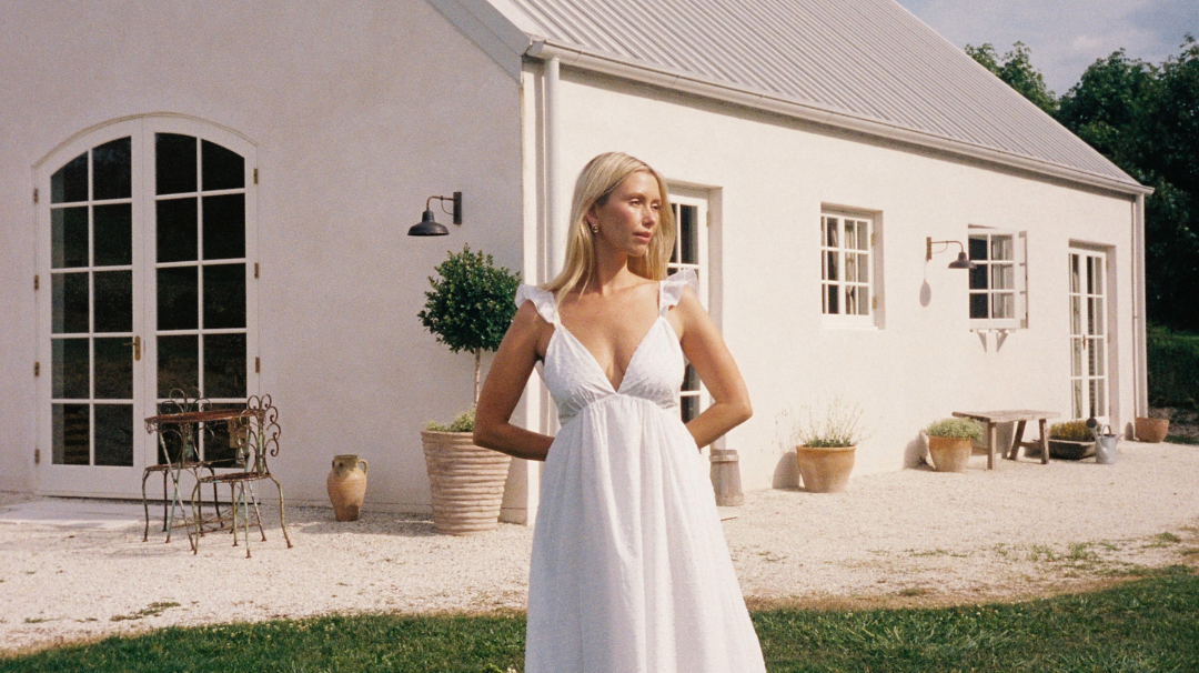 Lisa Danielle in Homebodii: Effortless Elegance in Byron Bay