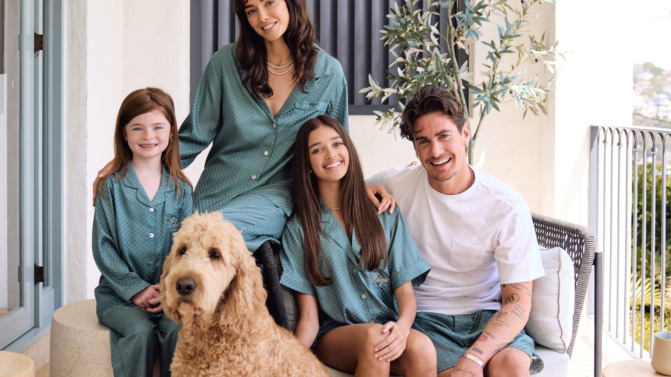 Bringing the Holiday Spirit Home with Homebodii