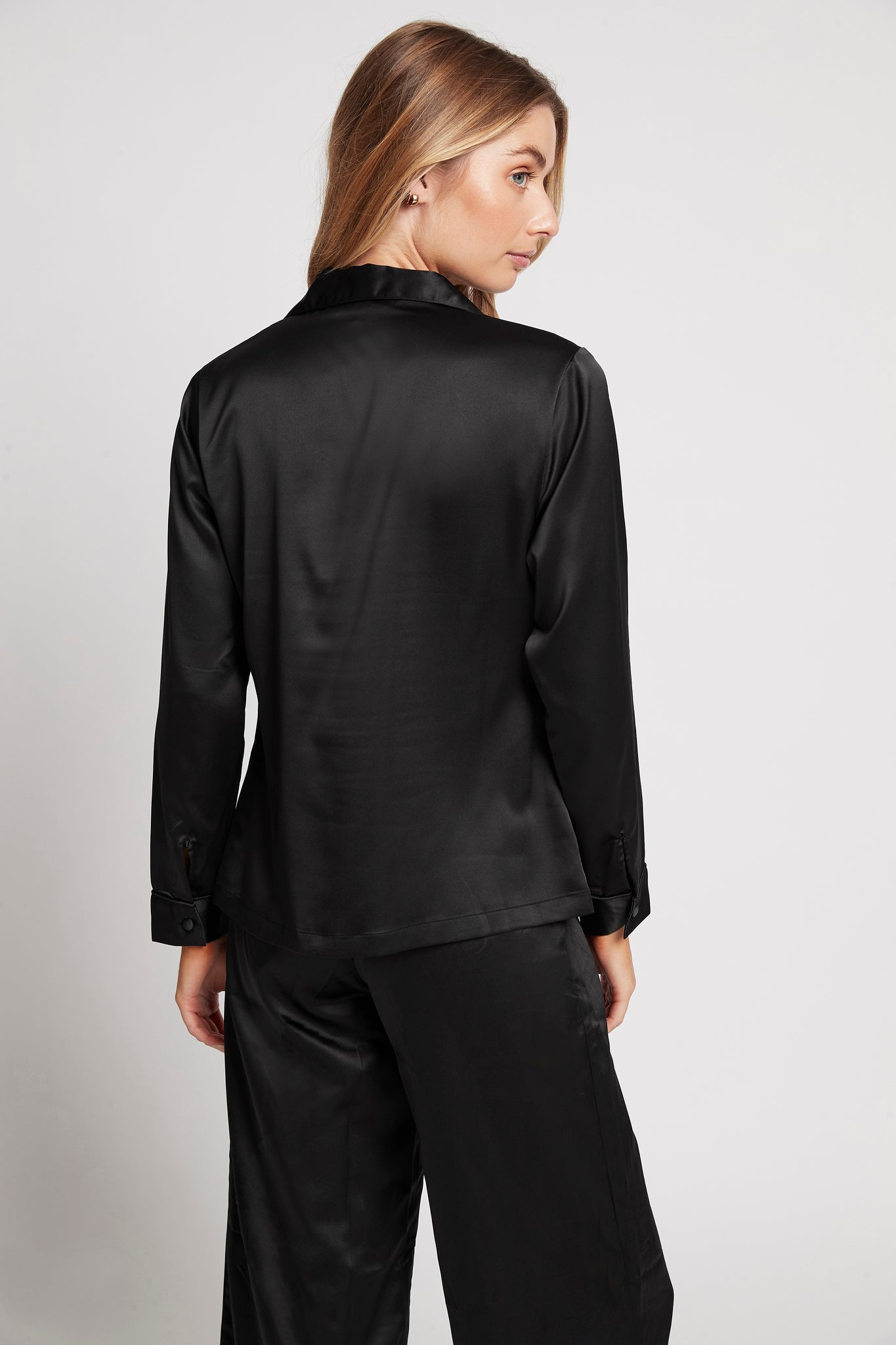 Toni Womens Personalised Satin Satin Pyjama Lounge Set Black | Homebodii