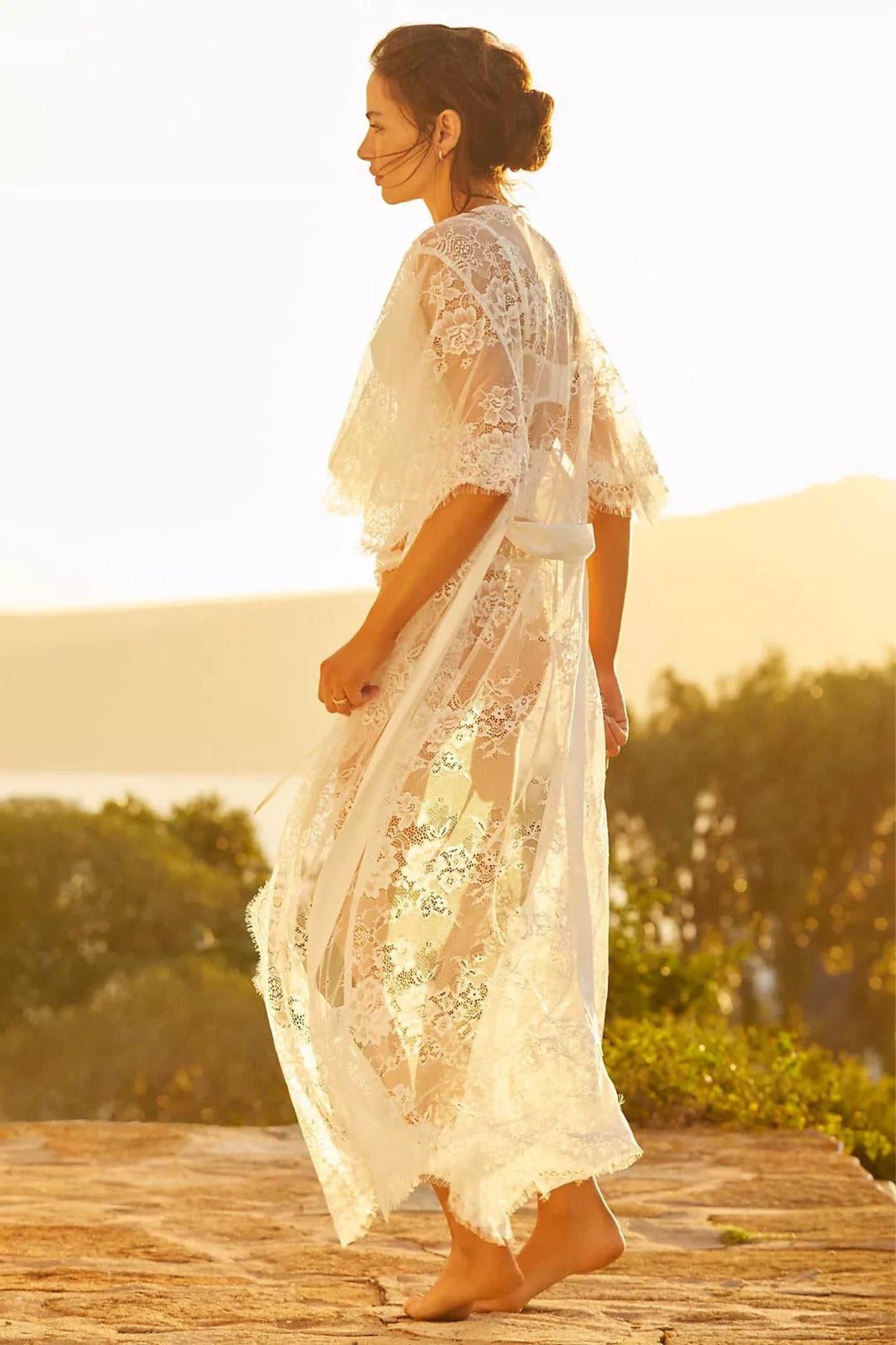 Kassiah Long Lace Bridal Robe | Homebodii